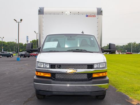 New 2025 Chevrolet Express 3500 w/ Power Convenience Package image 2
