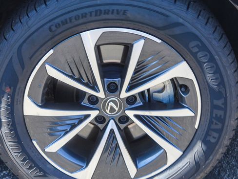 Used 2023 Lexus RZ 450e Premium image 10