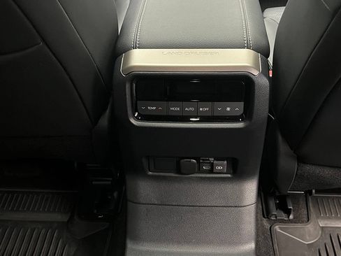 Used 2025 Toyota Land Cruiser w/ Premium Package AWD/4WD image 9
