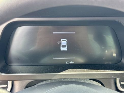 Used 2024 Hyundai Elantra SE FWD image 8