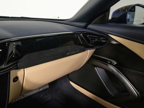 Certified 2025 Ferrari 12Cilindri image 26