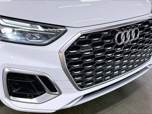 Certified 2025 Audi Q5 2.0T Premium image 32
