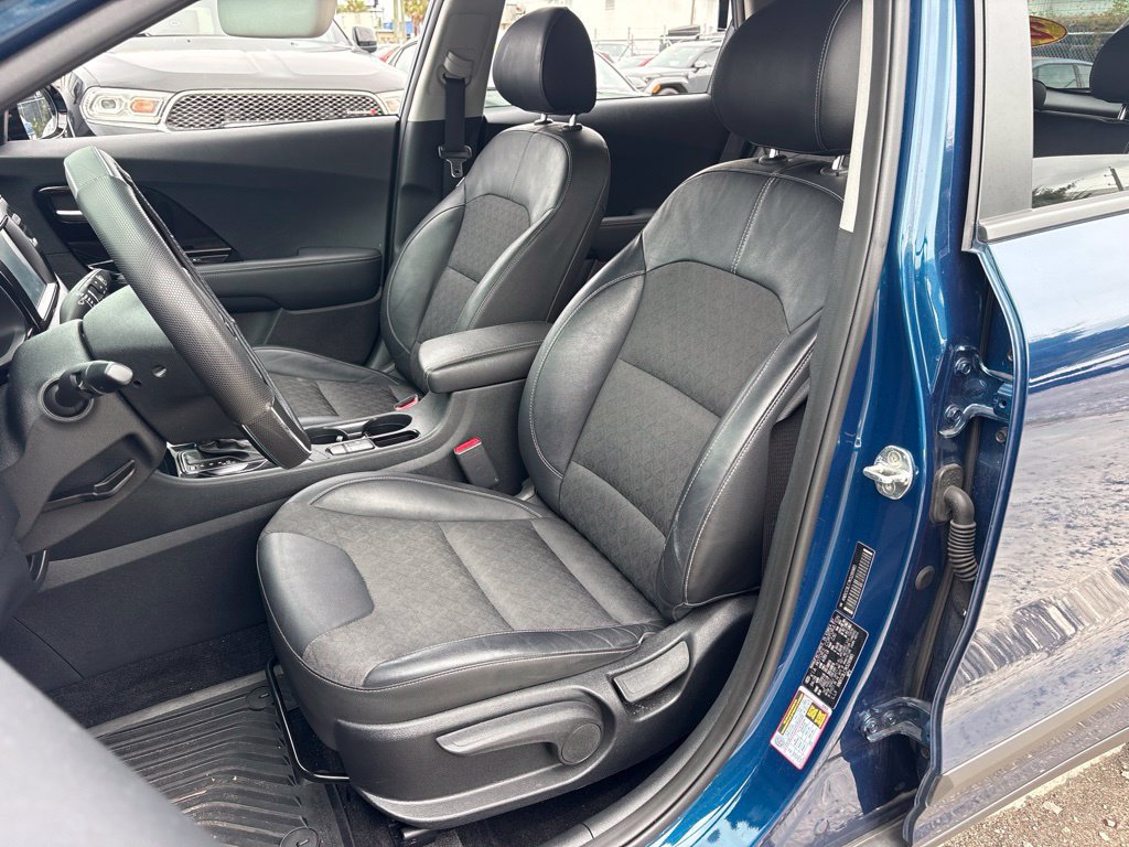 Used 2019 Kia Niro EX FWD image 9