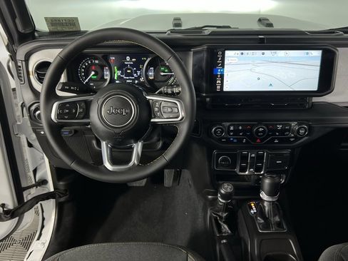 Used 2024 Jeep Wrangler Unlimited Sahara w/ Technology Group image 24