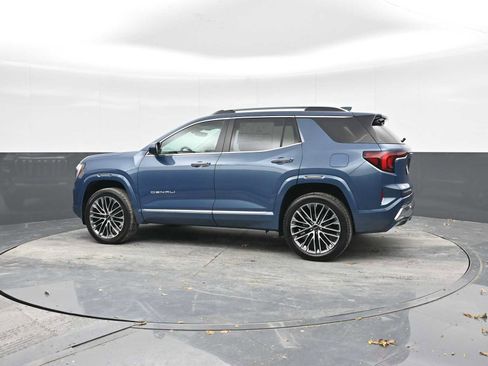 New 2026 GMC Terrain Denali image 3