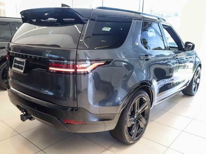 New 2026 Land Rover Discovery Dynamic SE