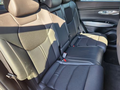 Used 2024 Genesis GV70 3.5T Sport image 17