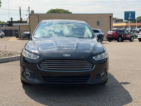 Used 2014 Ford Fusion SE w/ Equipment Group 202A FWD image 8