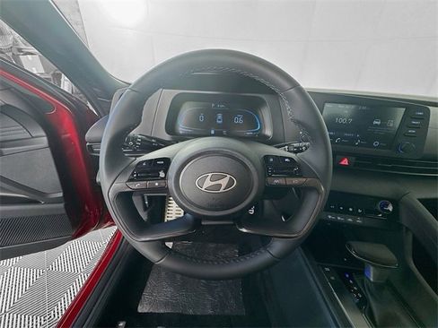 New 2025 Hyundai Elantra Sport image 13
