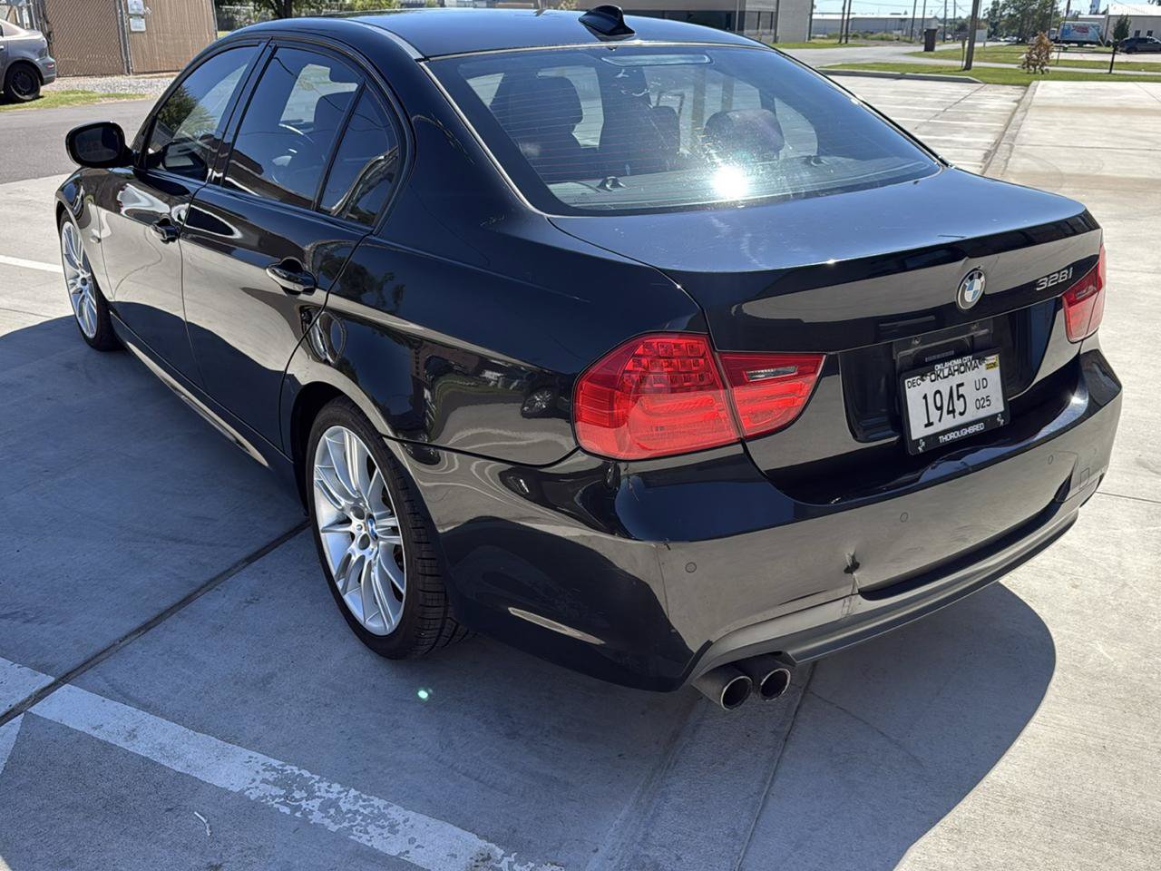 Used 2011 BMW 328i Sedan RWD image 13