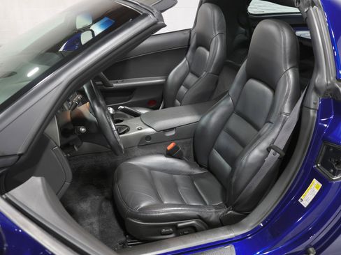 Used 2006 Chevrolet Corvette Coupe w/ Preferred Equipment Group RWD image 82