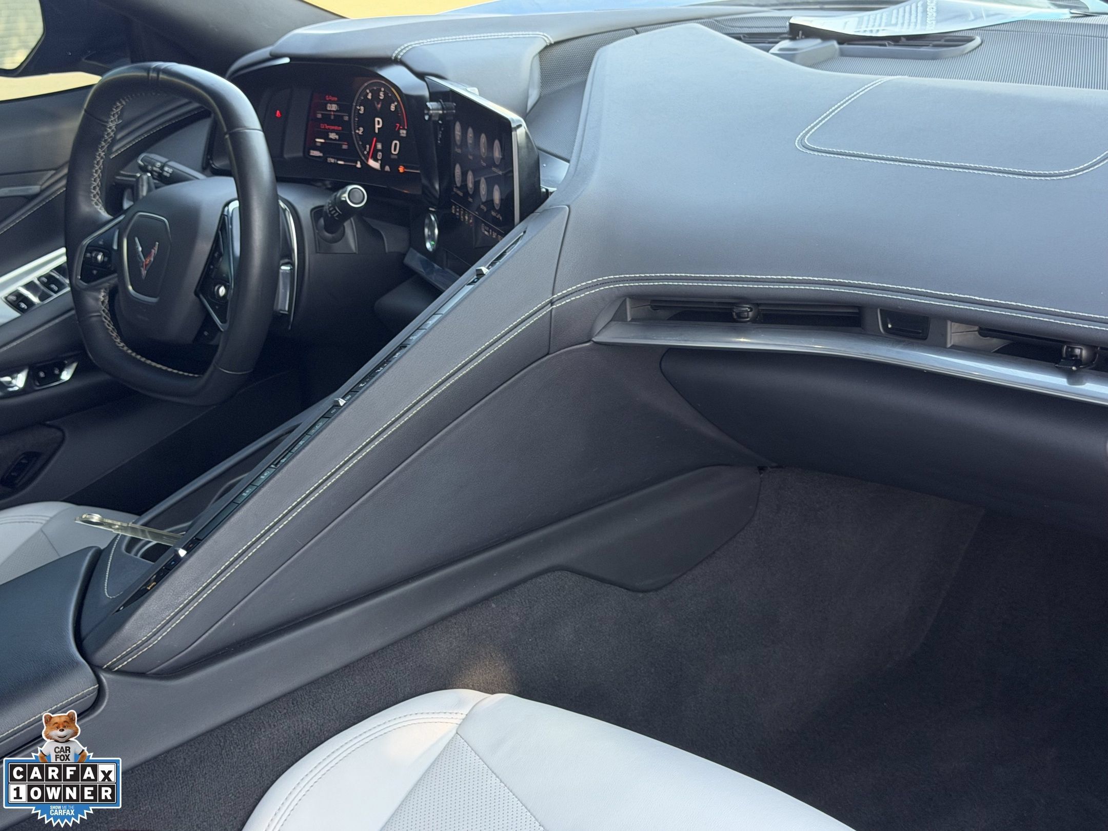 Used 2021 Chevrolet Corvette Stingray Convertible w/ Z51 Performance Package RWD image 26