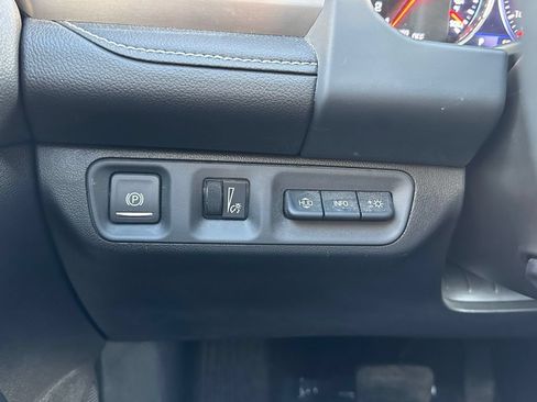 Used 2023 GMC Acadia Denali w/ Denali Ultimate Package AWD/4WD image 38