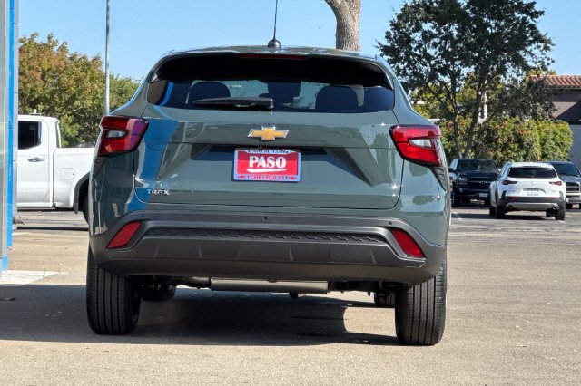 New 2026 Chevrolet Trax LS w/ Driver Confidence Package FWD image 8