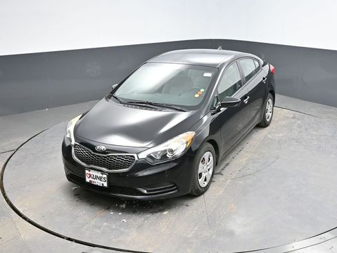 Used 2015 Kia Forte LX image 29
