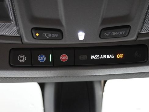 Used 2021 Chevrolet Silverado 1500 Custom Trail Boss w/ LPO, Dark Essentials Package AWD/4WD image 9