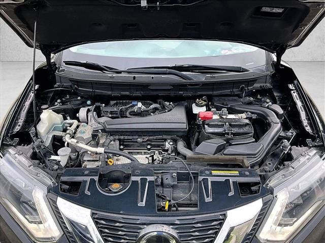 Used 2019 Nissan Rogue SV w/ Sun & Sound Touring Package AWD/4WD image 11