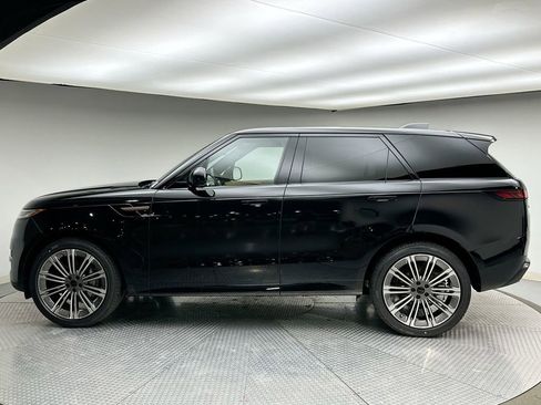 New 2026 Land Rover Range Rover Sport SE image 2