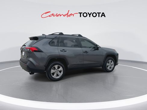 Used 2025 Toyota RAV4 XLE FWD image 8