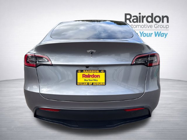 Used 2025 Tesla Model Y Long Range RWD image 6