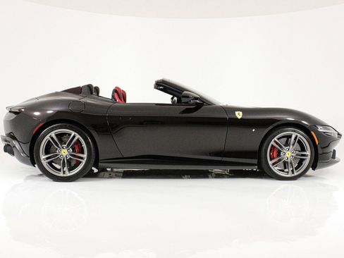 Certified 2024 Ferrari Roma Spider RWD image 14