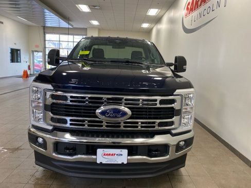 New 2025 Ford F350 XLT w/ FX4 Off-Road Package image 3