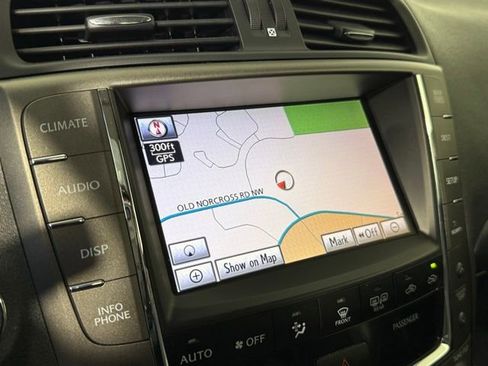Used 2011 Lexus IS 250C image 21