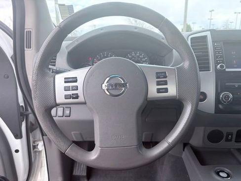 Used 2020 Nissan Frontier S RWD image 10