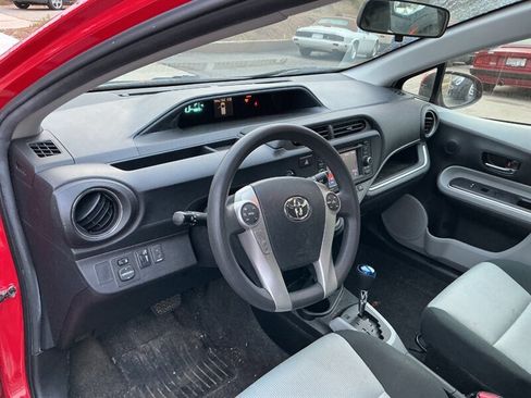 Used 2014 Toyota Prius C Three FWD image 6