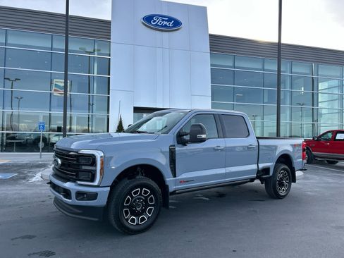 Certified 2025 Ford F350 Platinum image 1