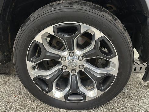 Used 2020 RAM 1500 Limited AWD/4WD image 9