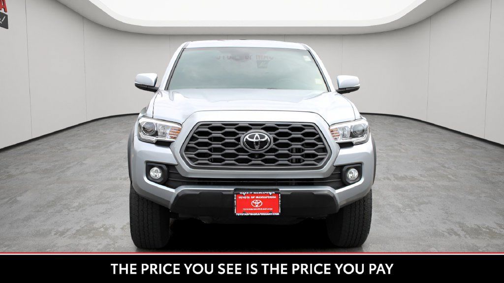Certified 2023 Toyota Tacoma TRD Off-Road w/ TRD Premium Off Road Package AWD/4WD image 8