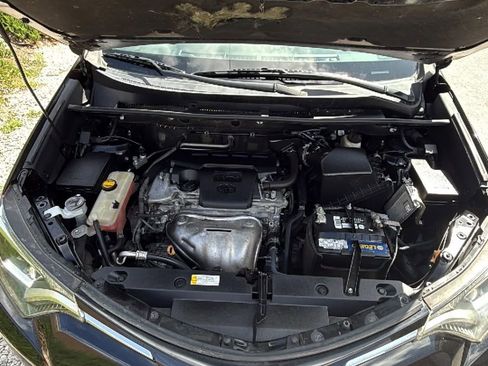 Used 2017 Toyota RAV4 XLE image 38