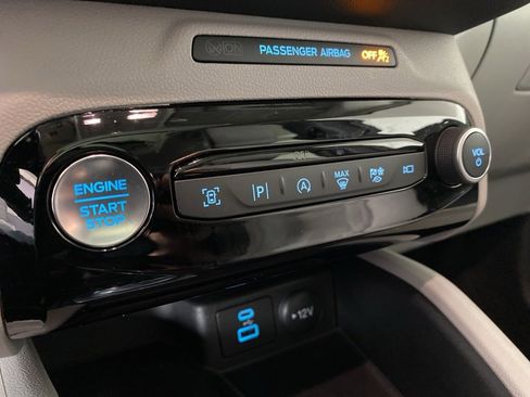 Used 2023 Ford Escape Platinum w/ Premium Technology Package image 23