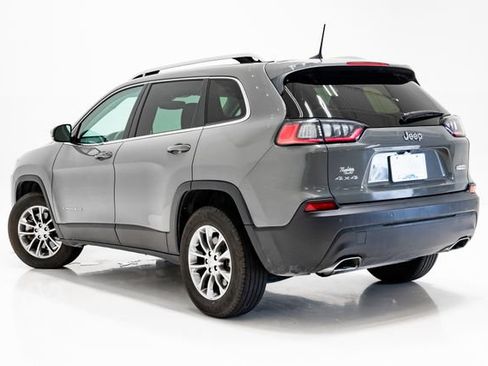 Used 2021 Jeep Cherokee Latitude Lux w/ Comfort/Convenience Group AWD/4WD image 36