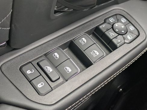 New 2026 RAM 2500 Limited image 20