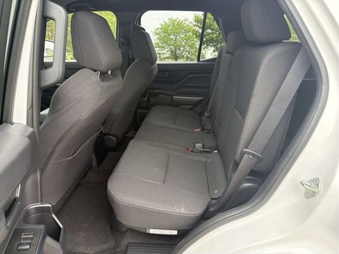 Certified 2025 Toyota 4Runner SR5 AWD/4WD image 28