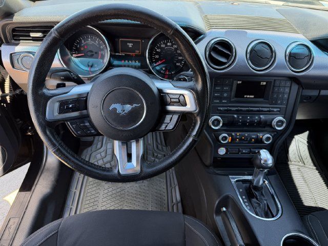 Used 2015 Ford Mustang Coupe RWD image 10