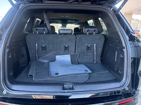 Used 2025 Buick Enclave Sport Touring image 18