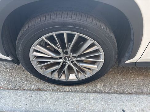 Certified 2022 Lexus NX 350h 350h Premium image 17