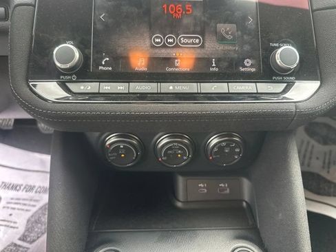 Used 2025 Nissan Z Sport w/ Floor Mat Package RWD image 24