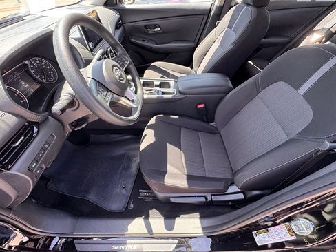 Certified 2025 Nissan Sentra SV FWD image 11