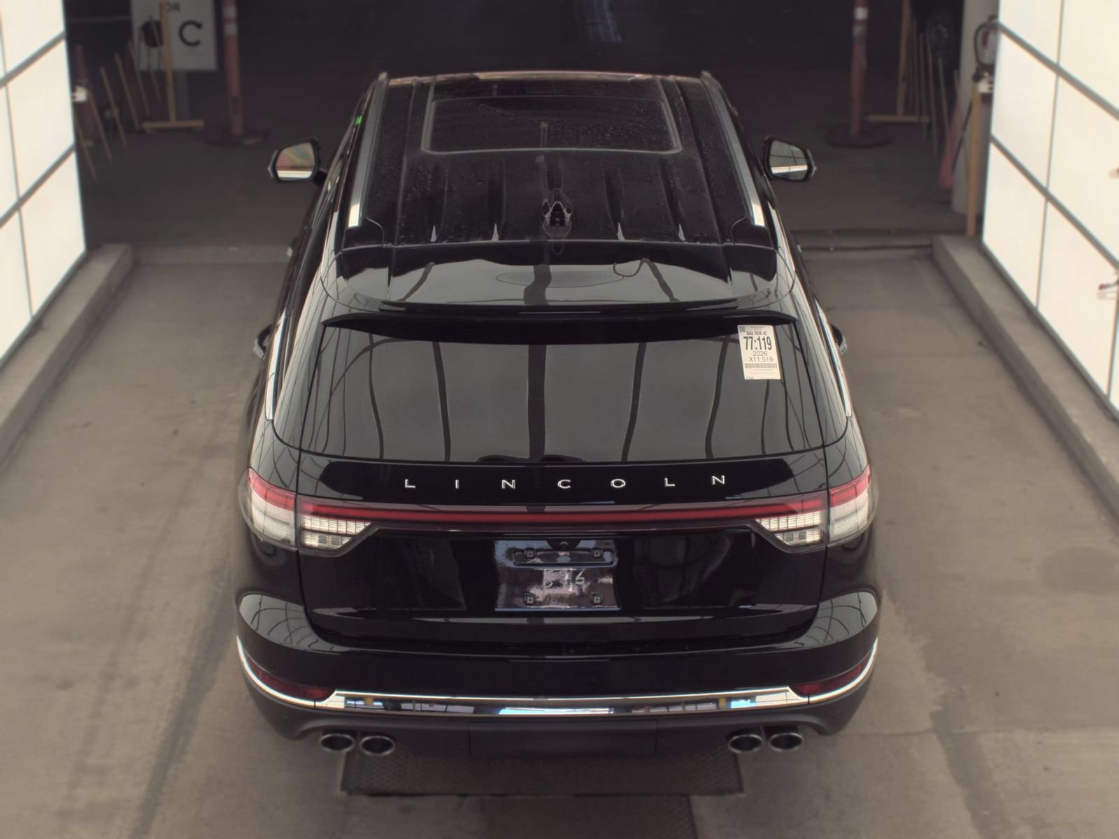 Used 2026 Lincoln Aviator Reserve AWD/4WD image 6