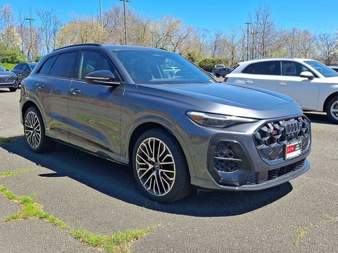 New 2025 Audi SQ5 Premium Plus image 10
