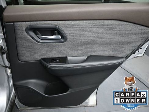 Used 2023 Nissan Rogue SV AWD/4WD image 23