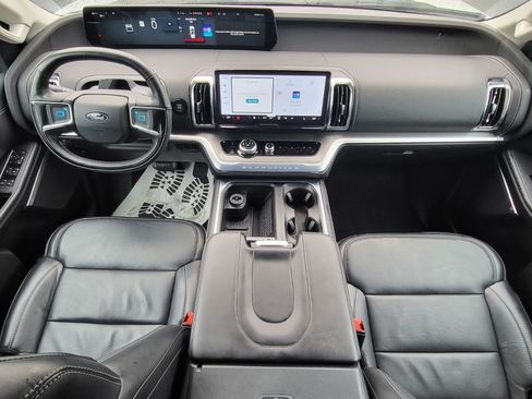 Used 2025 Ford Expedition Max Platinum AWD/4WD image 11