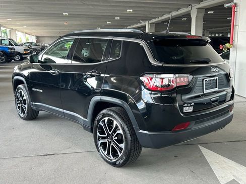 Used 2022 Jeep Compass Limited image 4