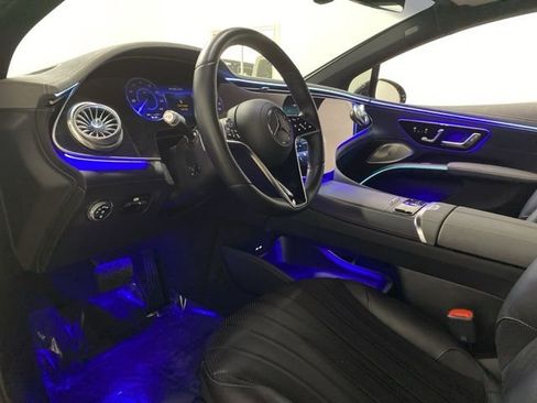 Used 2023 Mercedes-Benz EQS 580 4MATIC Sedan image 16