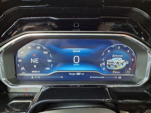 Certified 2024 Chevrolet Silverado 2500 LTZ w/ LTZ Premium Package image 25