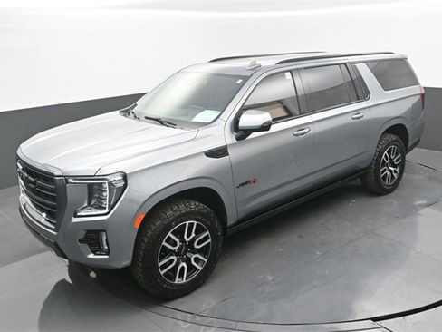 Used 2023 GMC Yukon XL AT4 w/ AT4 Premium Plus Package image 33